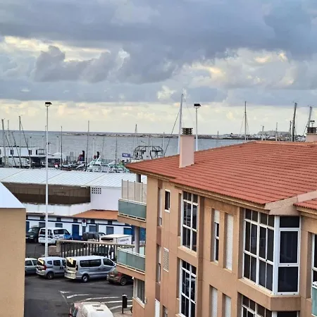 Corralejo Beach Apartment Коральео